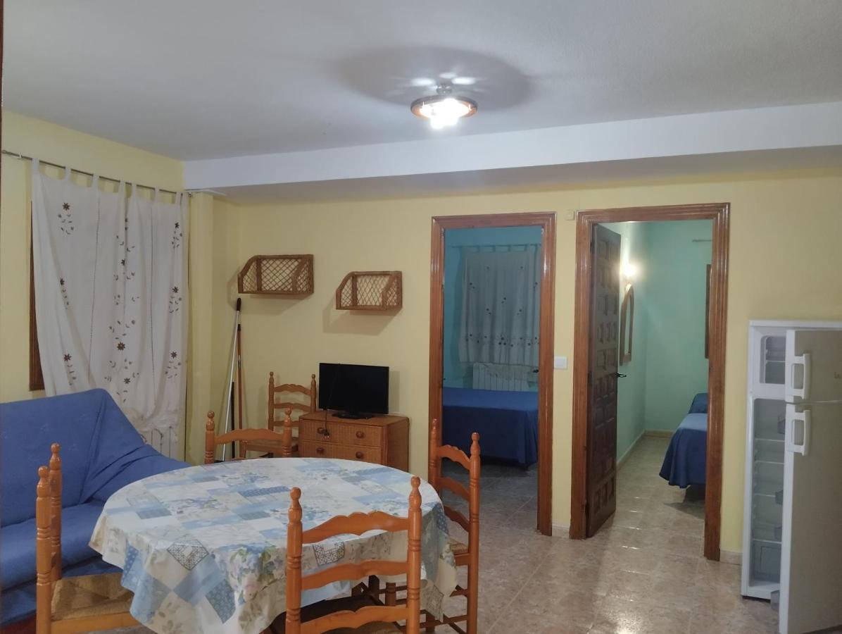 Apartamentos Condado De Miranda Miranda del Castañar Dış mekan fotoğraf